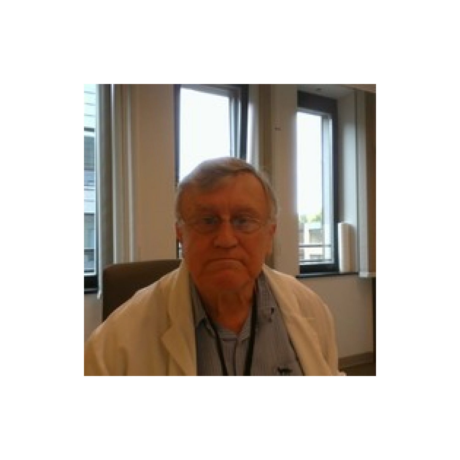 Portrait de Herve David Nahum, auteur jeunesse aux Éditions du Mercredi.