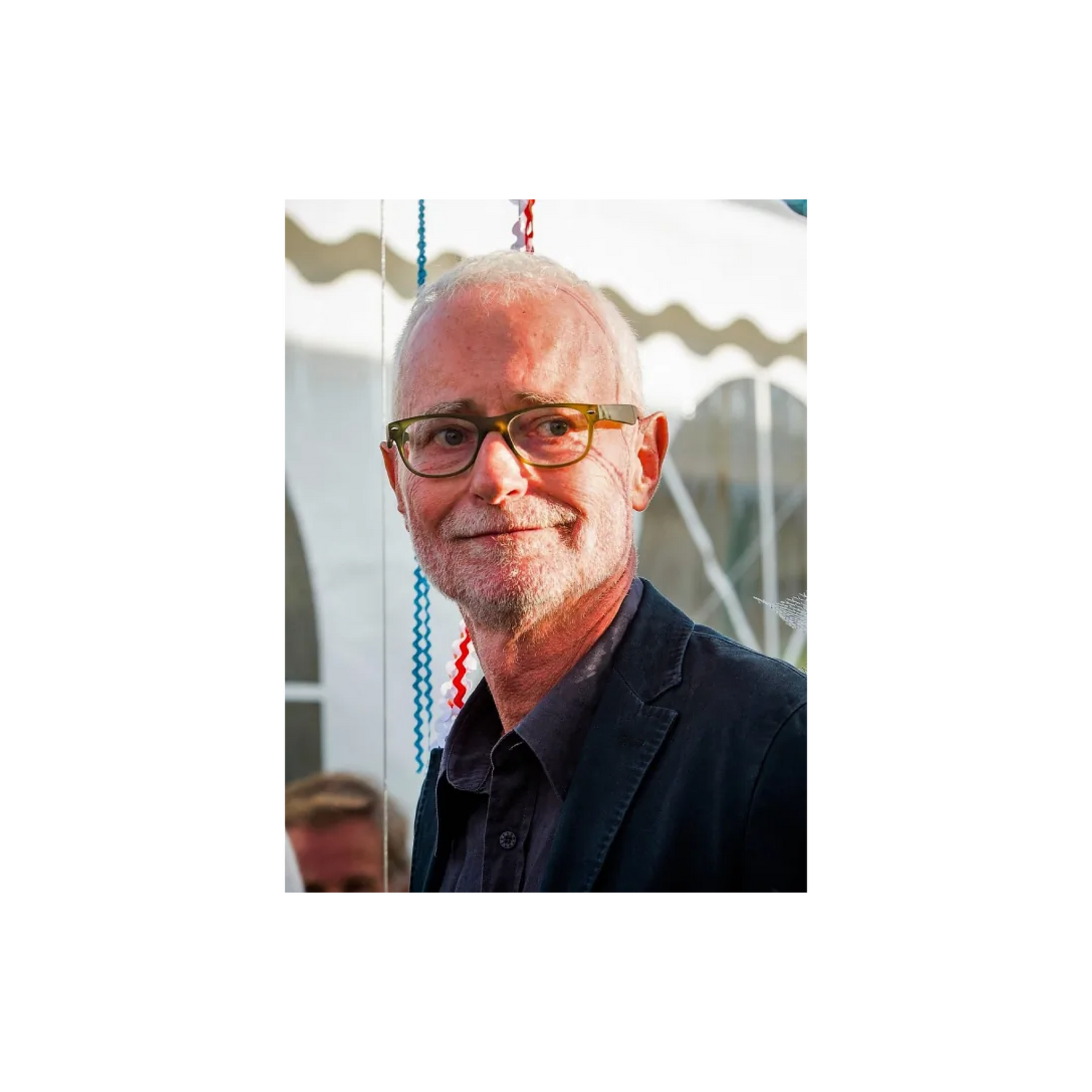 Portrait de Michel Boucher, illustrateur·rice jeunesse aux Éditions du Mercredi.